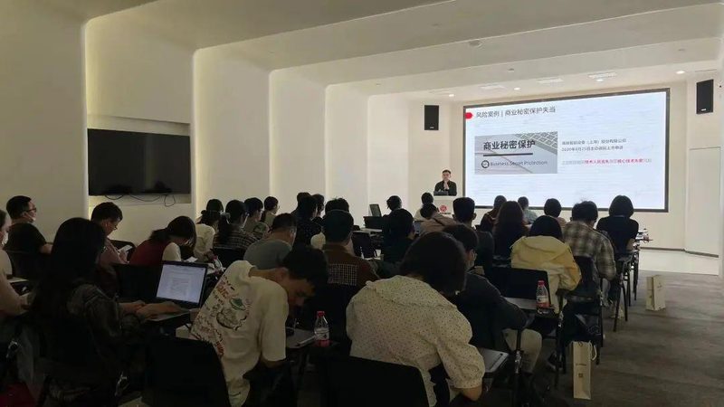 小公司记账外包，为什么反而更贵了